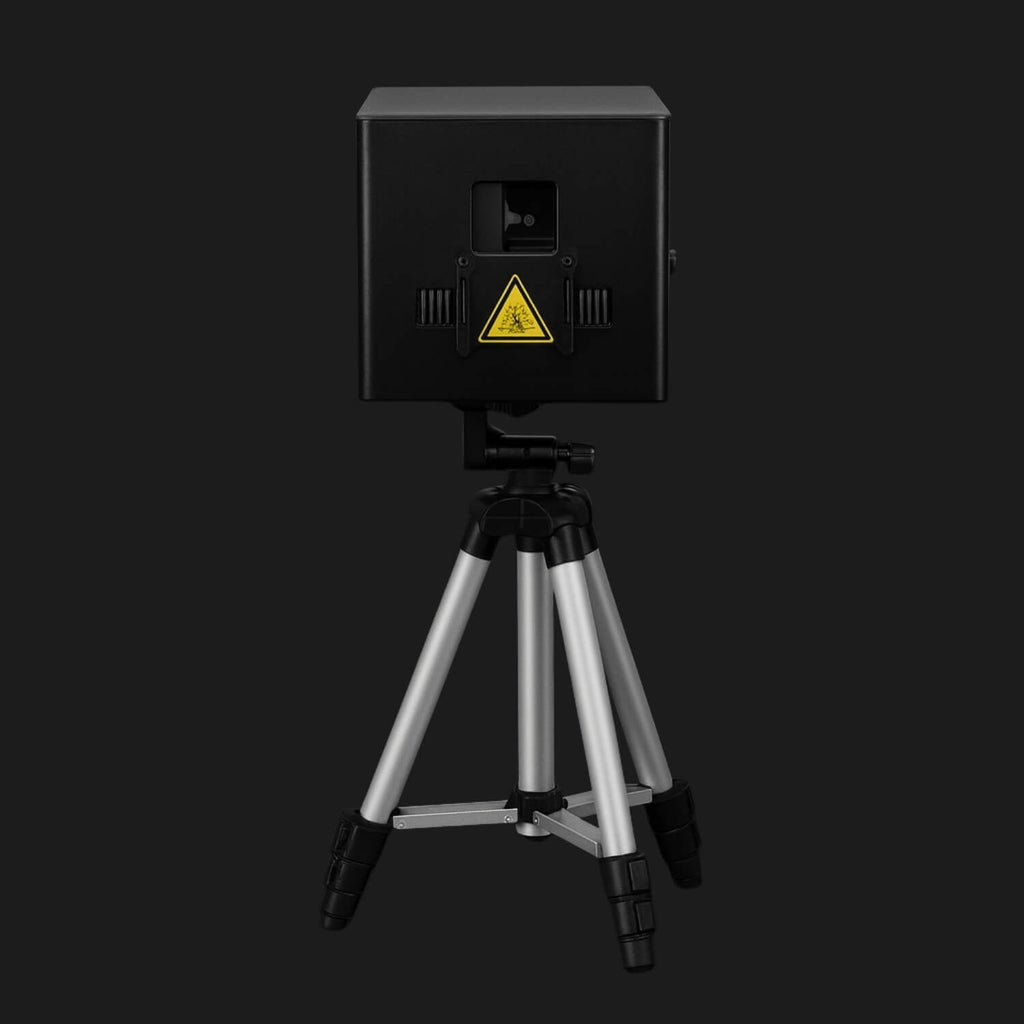 Projecteur laser RGB StarshineLasers A8 avec application Bluetooth, DMX, batterie 6800mAh, pour DJ, soirées et événements.